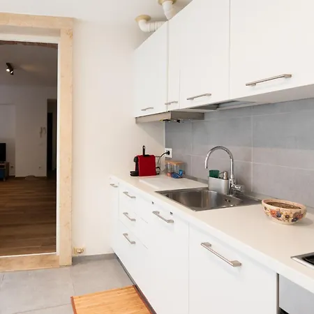 Corte Angelini By Postcardsfrom Apartment *