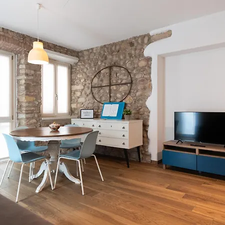 Corte Angelini By Postcardsfrom Apartment