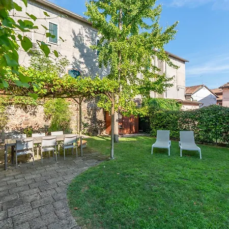 Corte Angelini By Postcardsfrom Apartment *