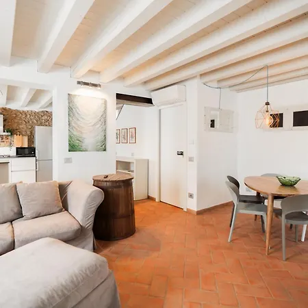Apartment Corte Angelini By Postcardsfrom Castelnuovo del Garda