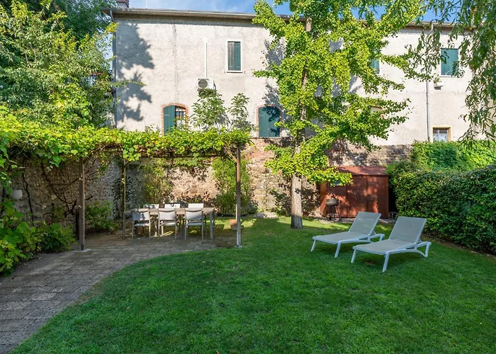 Apartamento Corte Angelini By Postcardsfrom Castelnuovo del Garda