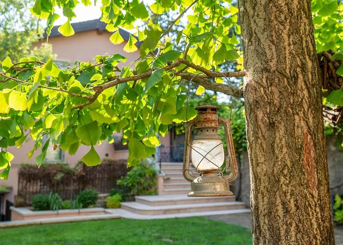 Corte Angelini By Postcardsfrom Apartamento Castelnuovo del Garda