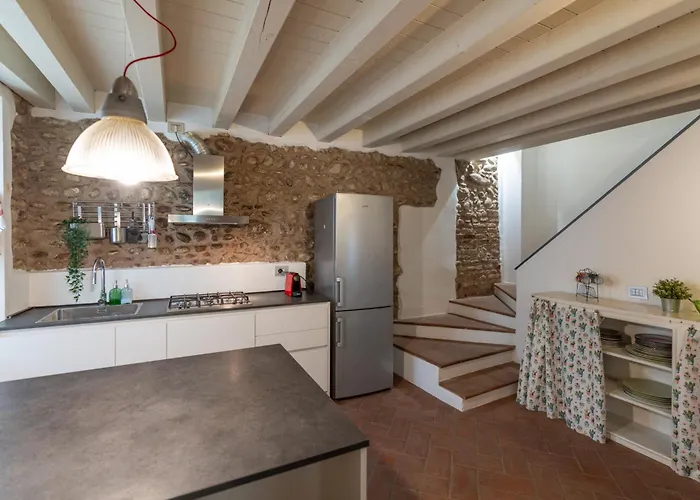 Corte Angelini By Postcardsfrom * Castelnuovo del Garda